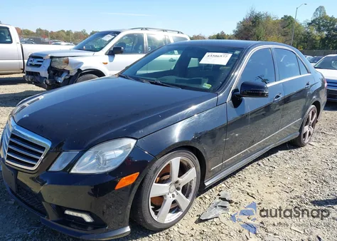 2011 Mercedes-Benz E 350 4Matic z USA, uszkodzony, nr VIN WDDHF8HB5BA455029